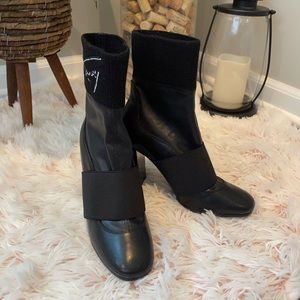 ✨Tommy Hilfiger (EUC) Women’s socks Boots Size 6✨